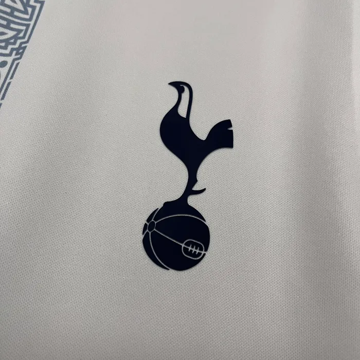 Camisa Tottenham Year OF The Snake 2025/26, foto 2