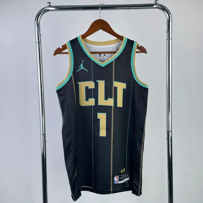 Regata Charlotte Hornets C City Edition 2022/23, foto 1