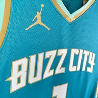 Regata Charlotte Hornets C City Edition 2023/24, foto 3