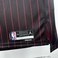 Regata Chicago Bulls Statement Edition 2025/26, foto 4