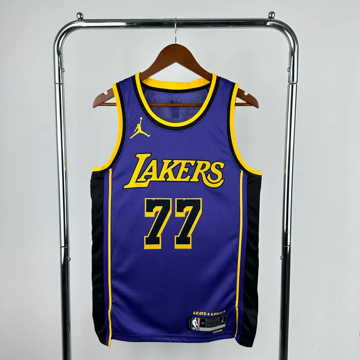 Regata Los Angeles Lakers Statement Edition 2022/23, foto 1