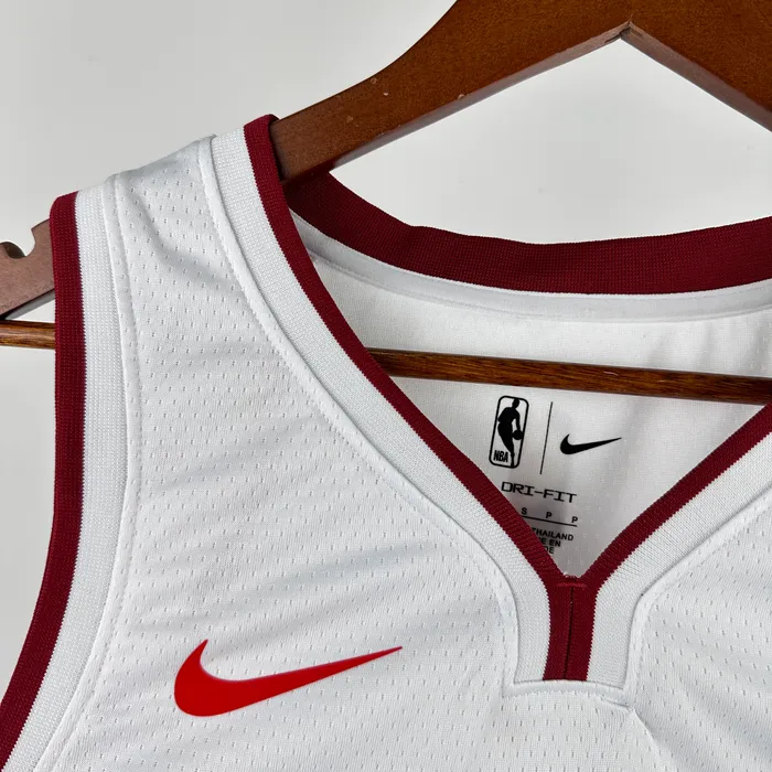 Regata Miami Heat Association Edition 2022/23, foto 2