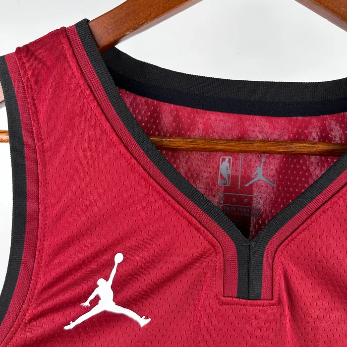 Regata Miami Heat Statement Edition 2022/23, foto 2
