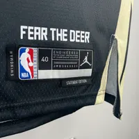 Regata Milwaukee Bucks Statement Edition 2022/23, foto 4