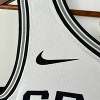 Regata San Antonio Spurs Association Edition 2022/23, foto 2